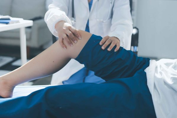 Here Is Exactly How Robotic Knee Replacement Works.(1)